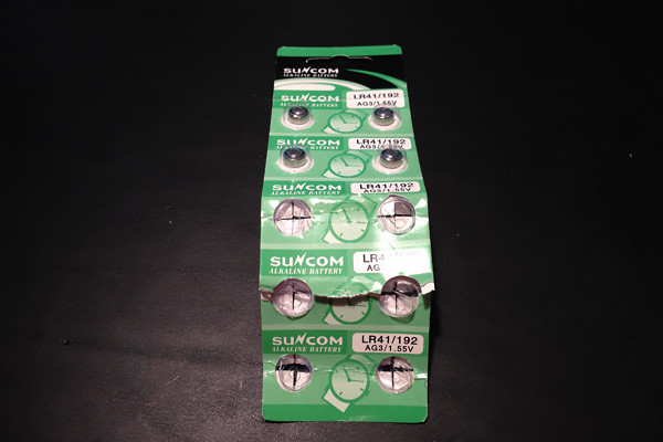 ハッピーセットプラレールの電池 LR41