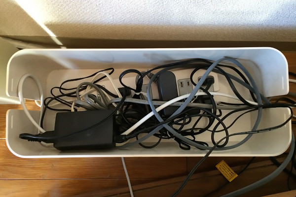 Bluelounge CableBox(白)の大きい方の中身