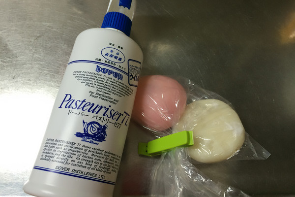 ドーバーのパストリーゼ77と殺菌済みの餅