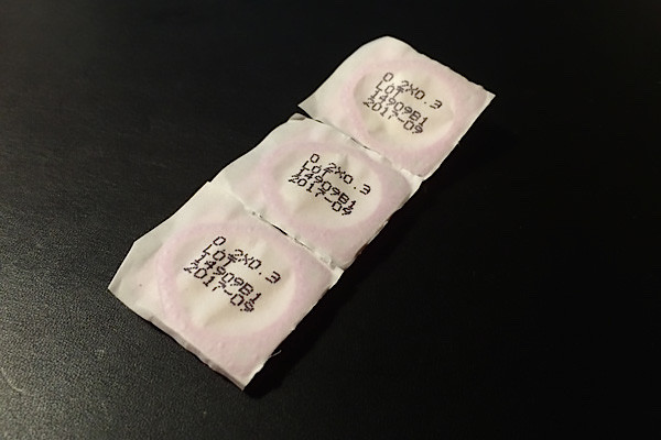 セイリンの円皮鍼 表面