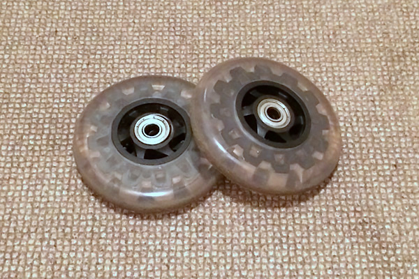 カイザーのキックボードのウィール