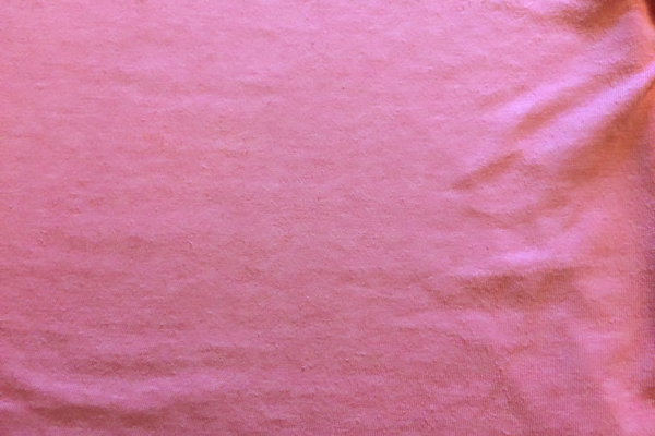 毛玉を取ったユニクロパックTシャツ