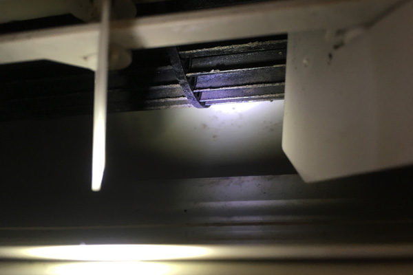 掃除後のエアコンのファン